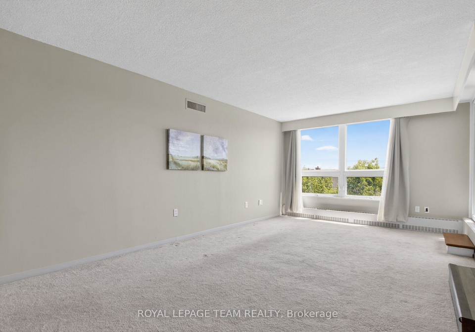 373-laurier-avenue-e-ottawa-ontario-x13298900