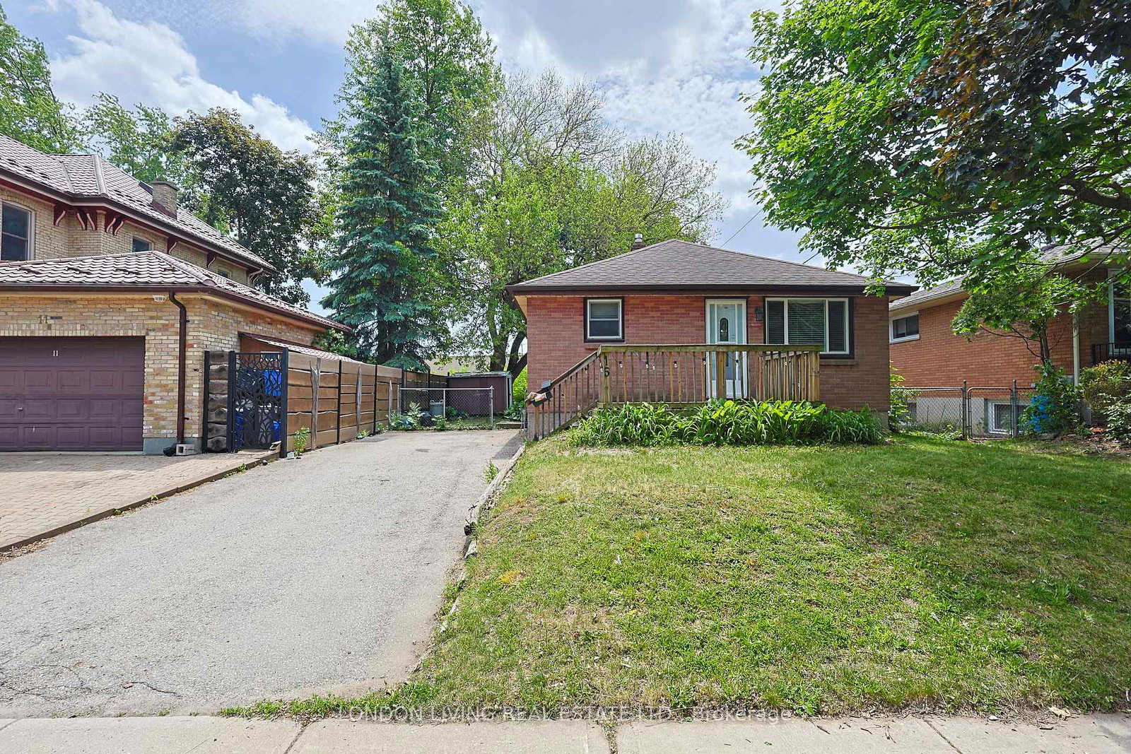 15-heather-crescent-london-east-ontario-x13318980