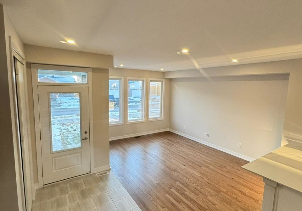 534-oldenburg-avenue-ottawa-ontario-x13350256