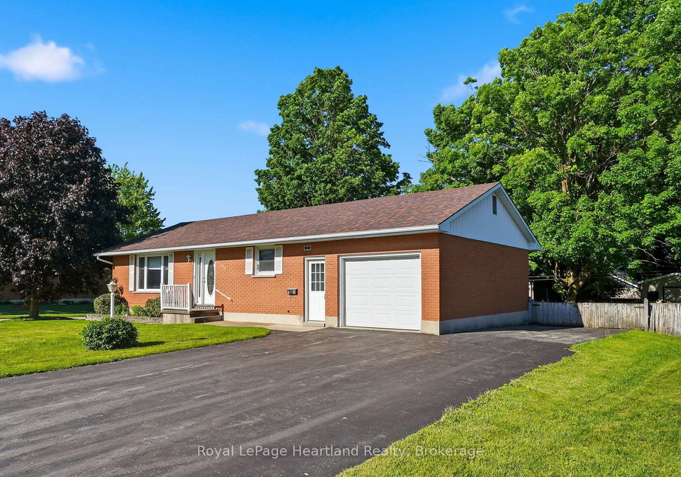 476-carling-terrace-north-huron-ontario-x13410062
