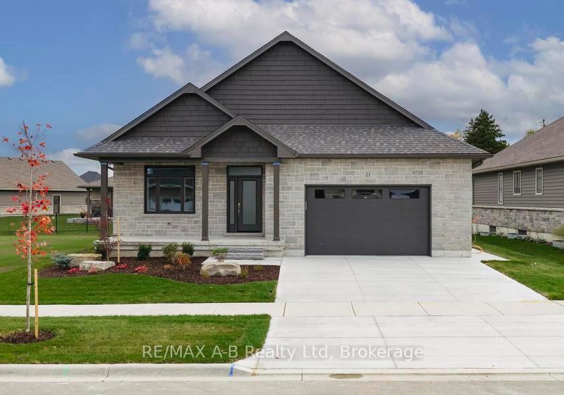 21-nelson-street-west-perth-ontario-x13410338