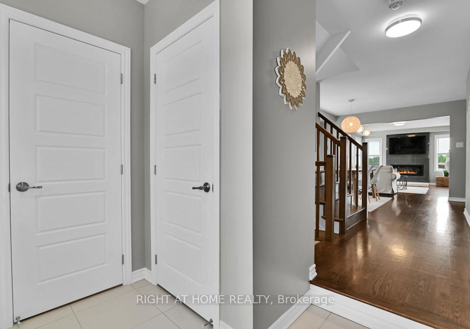 359-willow-aster-circle-ottawa-ontario-x13410764