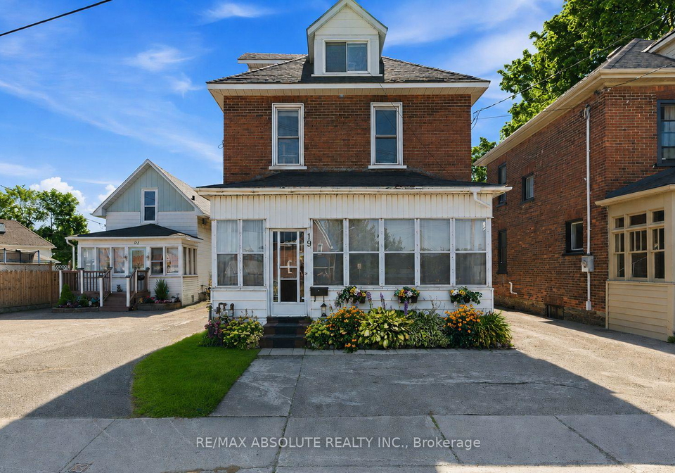 19-leeds-street-smiths-falls-ontario-x13411144