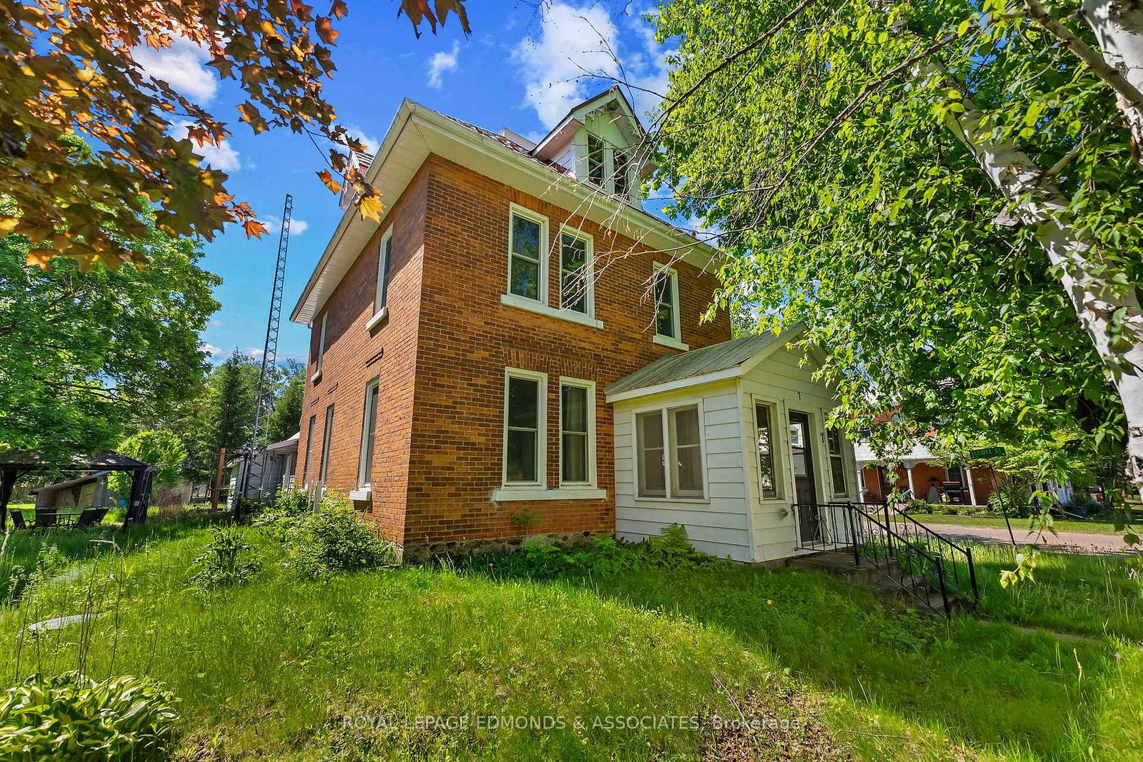 7-little-street-whitewater-region-ontario-x13411250
