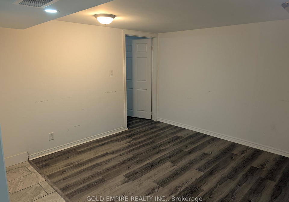 59-thorncrest-crescent-london-south-ontario-x13411358