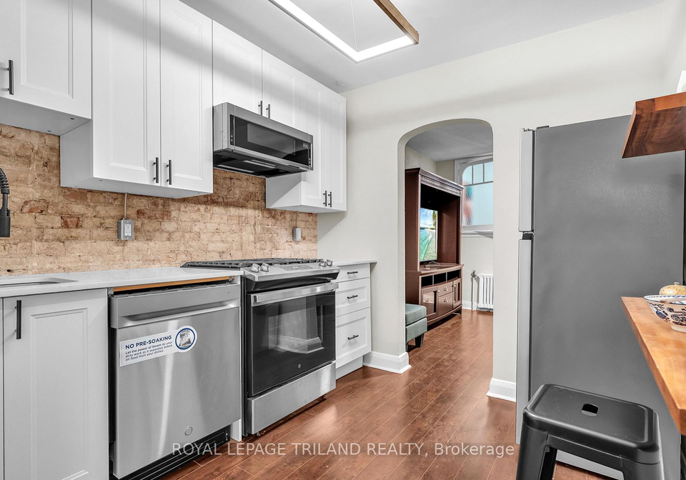 111-dundas-street-london-east-ontario-x13411374
