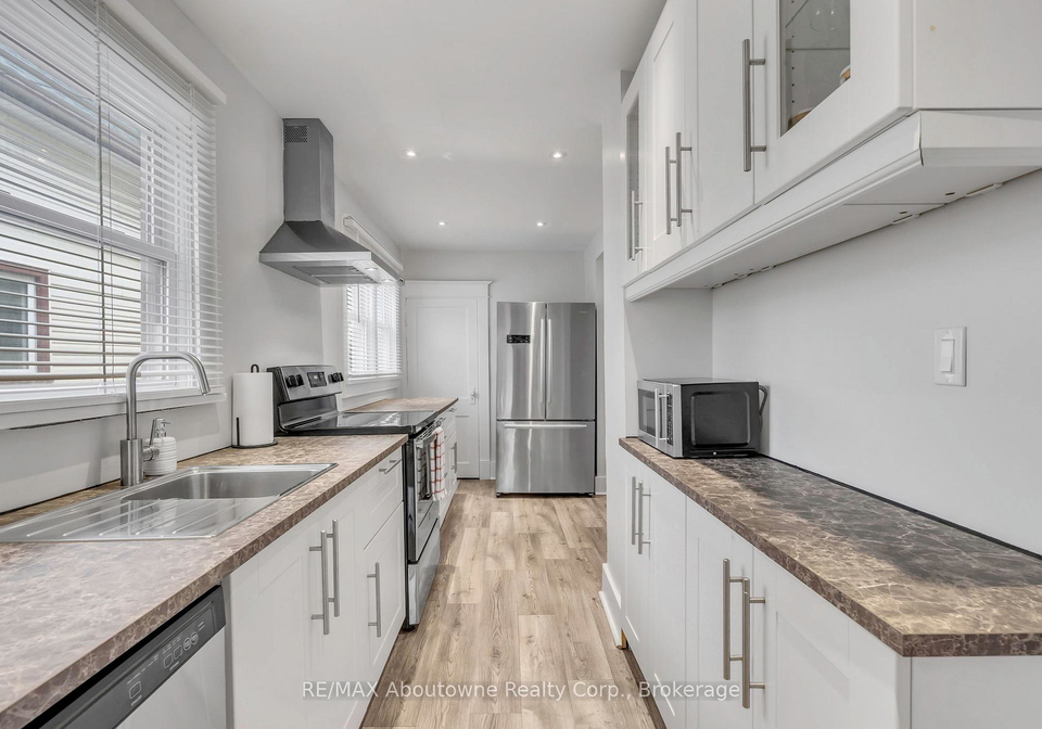 5111-kitchener-street-niagara-falls-ontario-x13411482