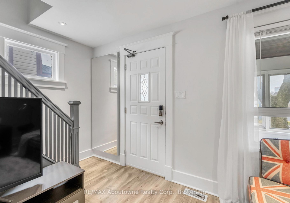 5111-kitchener-street-niagara-falls-ontario-x13411486