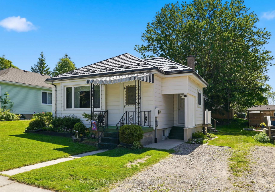 81-catherine-street-north-huron-ontario-x13411498