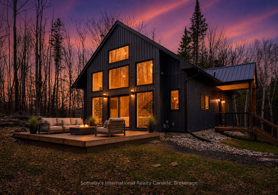 1315-north-drive-dysart-et-al-ontario-x13411510