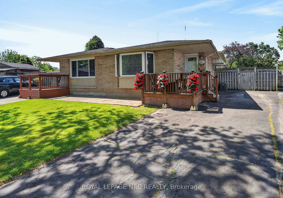 4451-meadowvale-drive-niagara-falls-ontario-x13411766