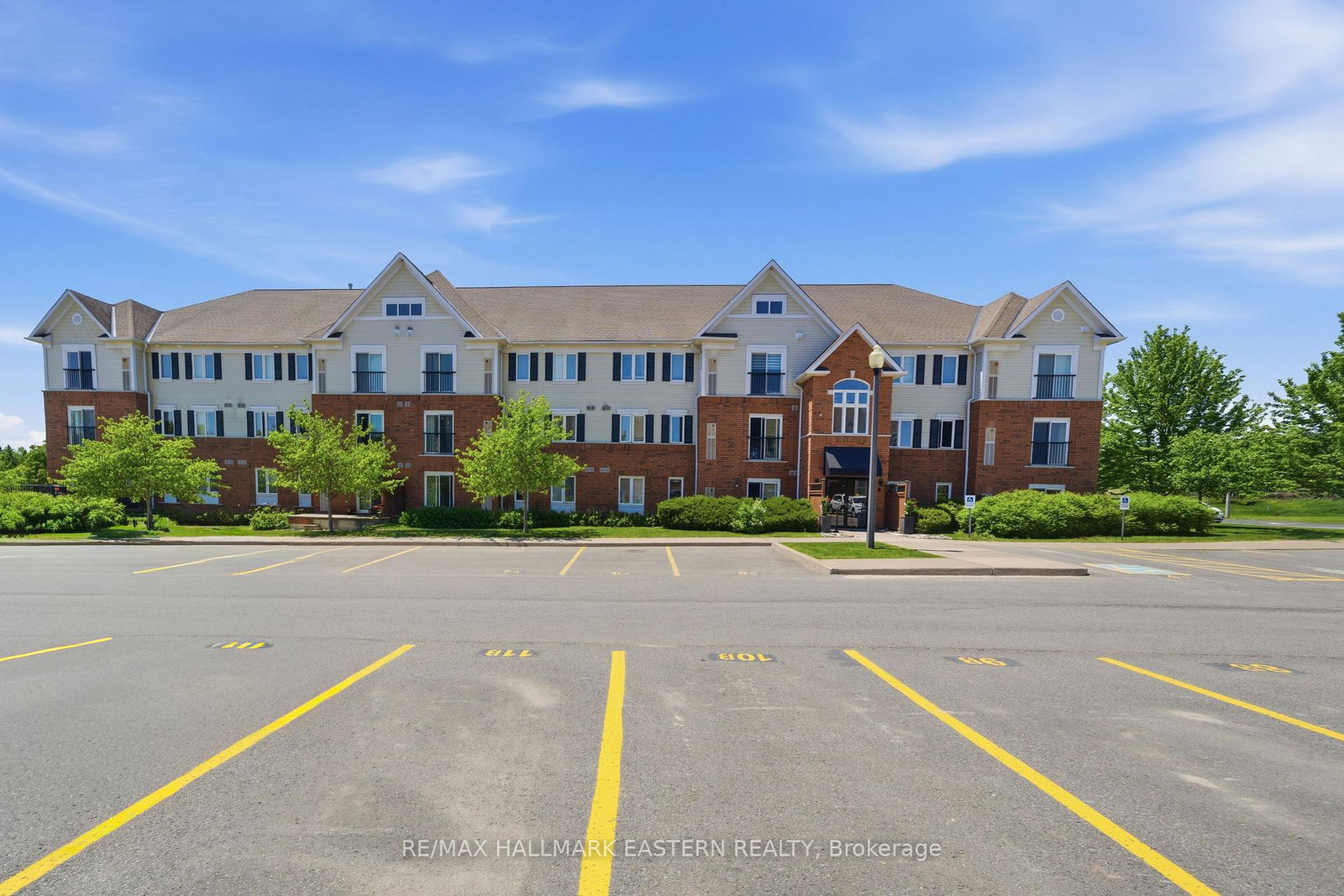 300-spillsbury-drive-peterborough-ontario-x13411810