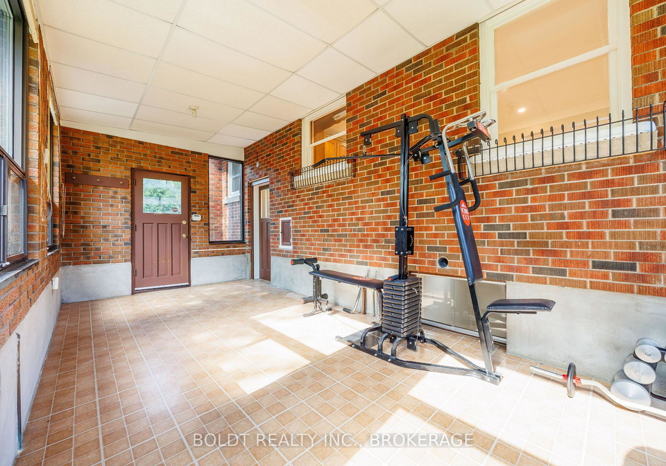 127-louth-street-st-catharines-ontario-x13411814