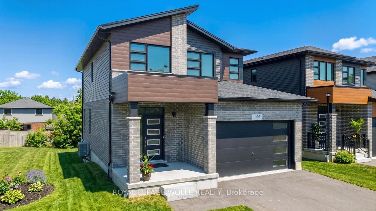 40-moon-crescent-cambridge-ontario-x13411832