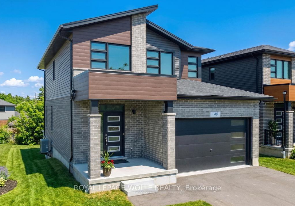 40-moon-crescent-cambridge-ontario-x13411832