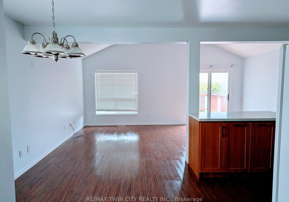 520-chablis-drive-waterloo-ontario-x13411856