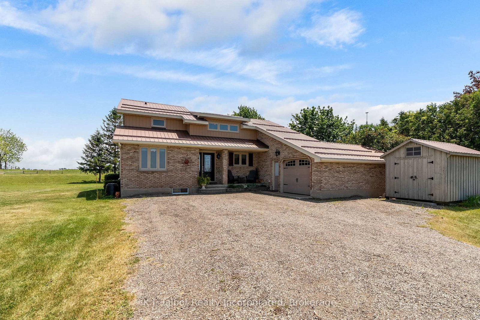 83054-corrins-line-ashfield-colborne-wawanosh-ontario-x13412140