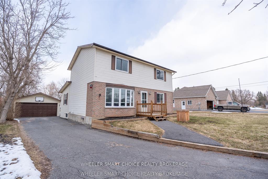 17407-county-road-18-south-stormont-ontario-x13412216