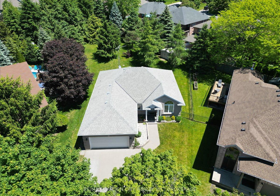 9-evelyn-court-pelham-ontario-x13412824