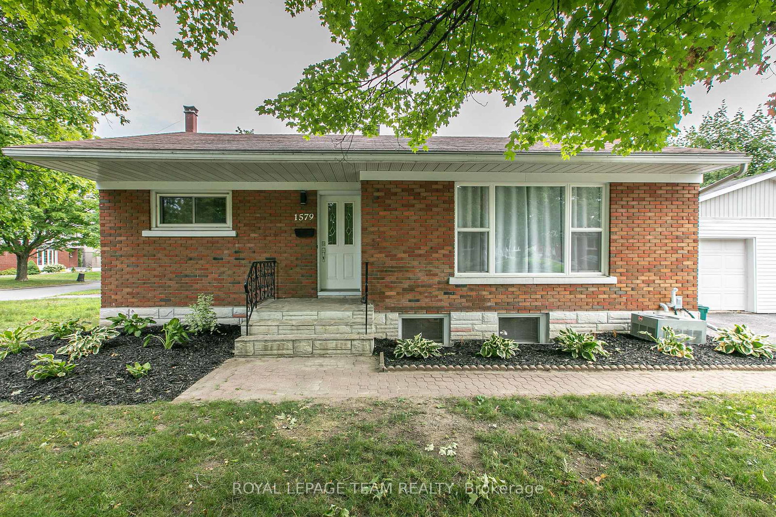 1579-digby-street-ottawa-ontario-x13412858