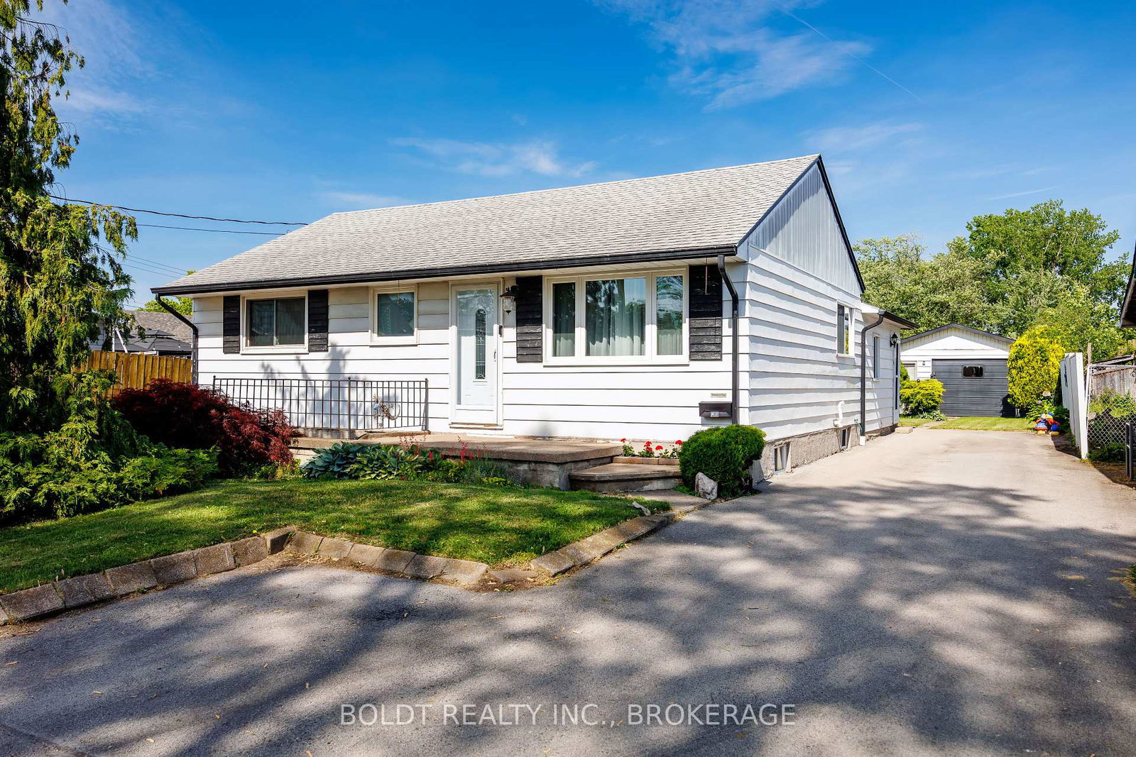 41-ferndale-avenue-st-catharines-ontario-x13413010