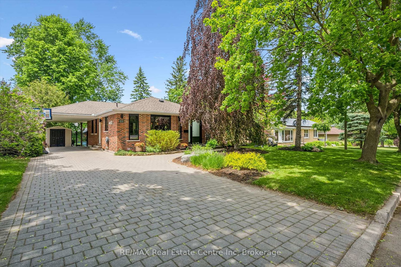 11-floral-drive-guelph-ontario-x13413108