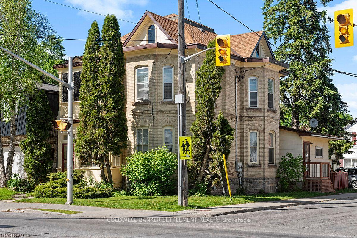55-wilson-street-w-perth-ontario-x13413236