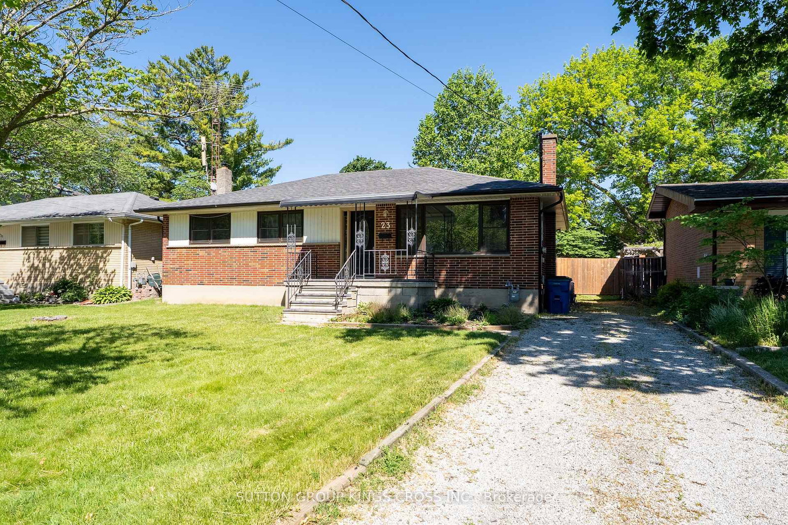 23-redbud-drive-chatham-kent-ontario-x13413366