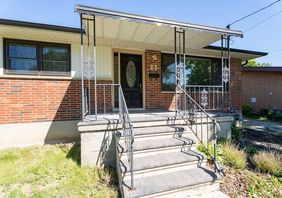 23-redbud-drive-chatham-kent-ontario-x13413366