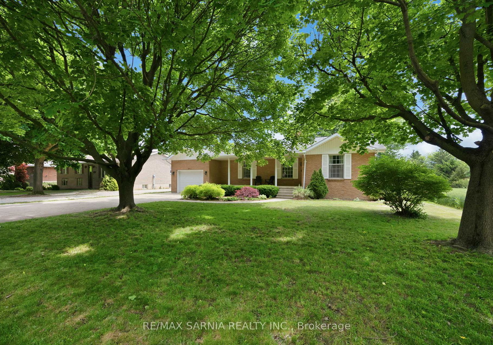 941-wilson-street-chatham-kent-ontario-x13413620