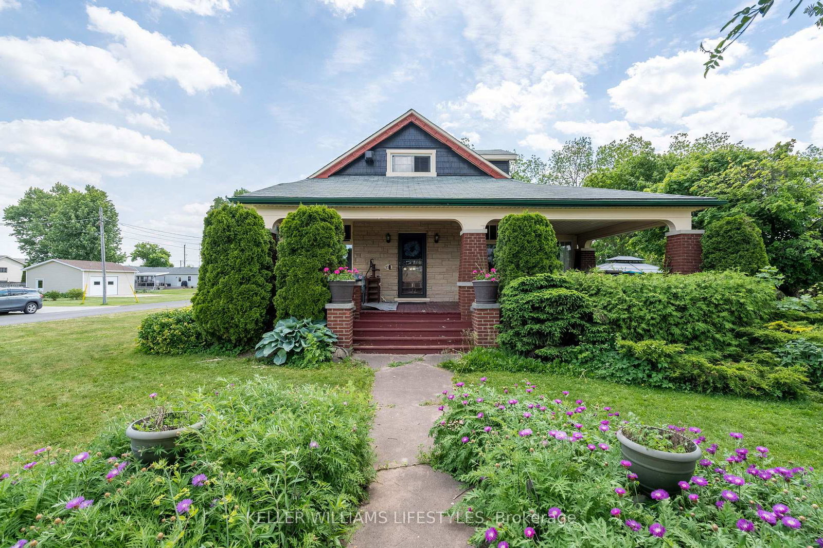 93-sarah-street-lambton-shores-ontario-x13413654