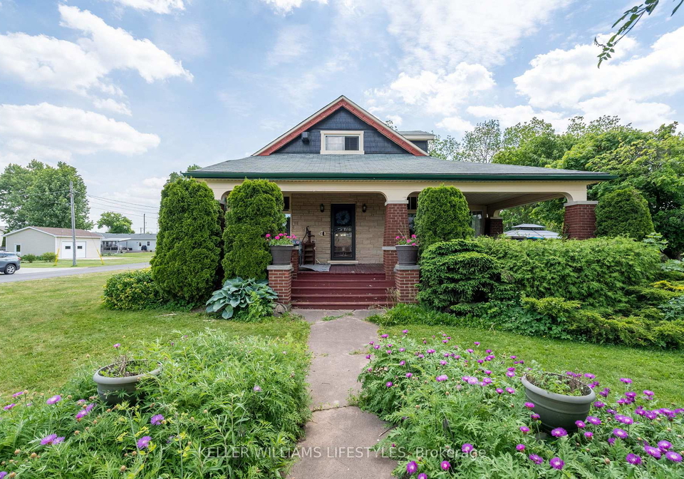 93-sarah-street-lambton-shores-ontario-x13413654