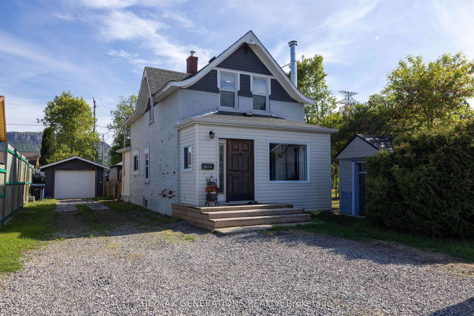404-amelia-street-thunder-bay-ontario-x13413760