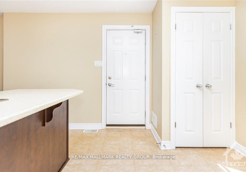 1124-docteur-corbeil-boulevard-clarence-rockland-ontario-x13413970