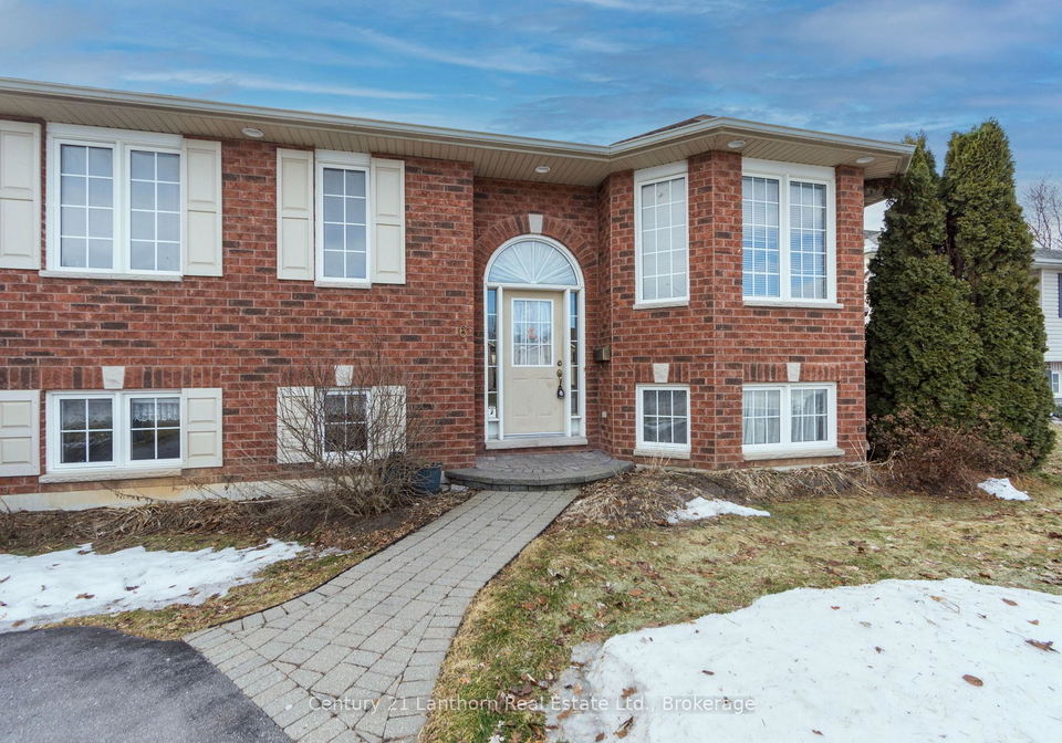 6-chisholm-square-belleville-ontario-x13414038