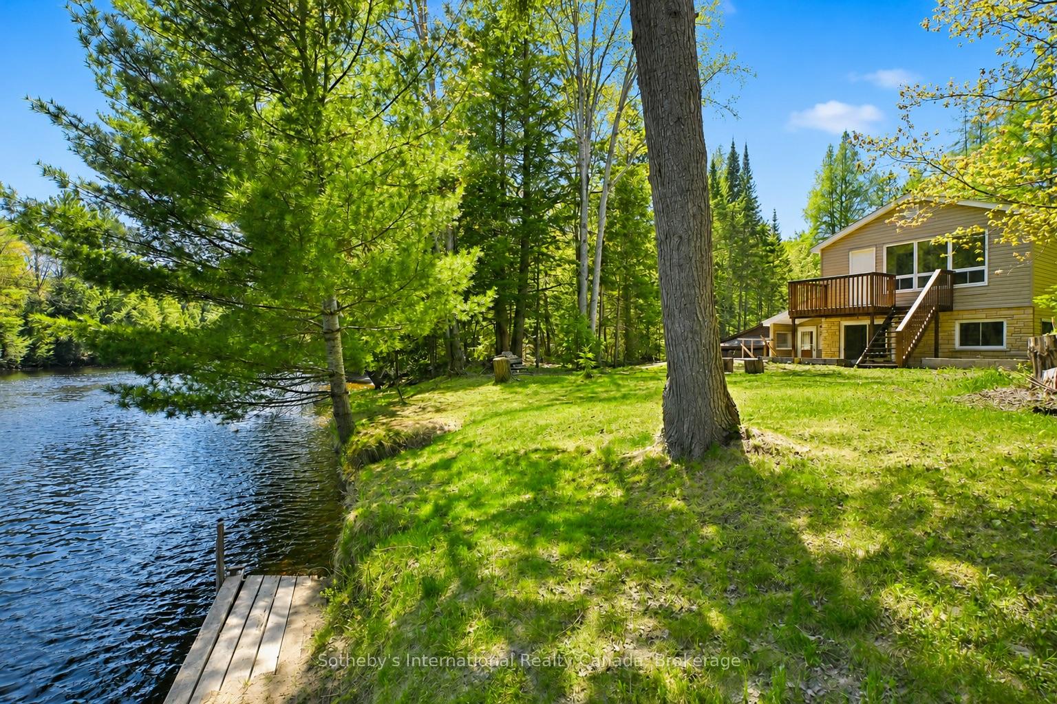 1072-holiday-park-drive-bracebridge-ontario-x13414046