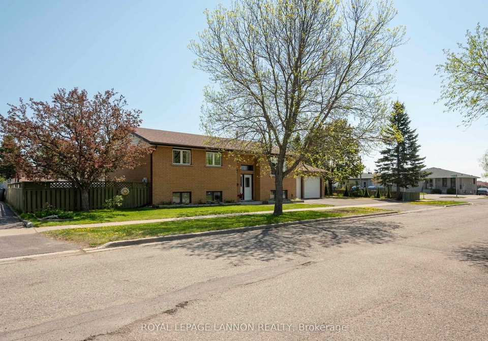 400-randall-court-thunder-bay-ontario-x13414216