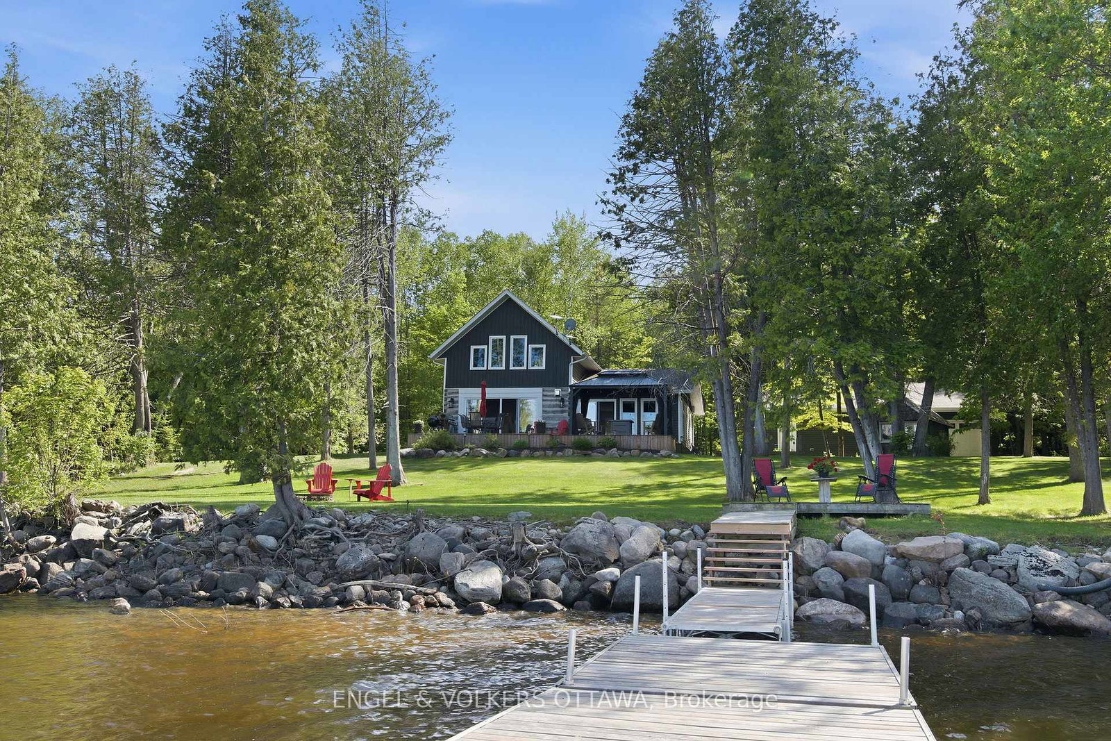 106-whites-beach-trail-whitewater-region-ontario-x13414564
