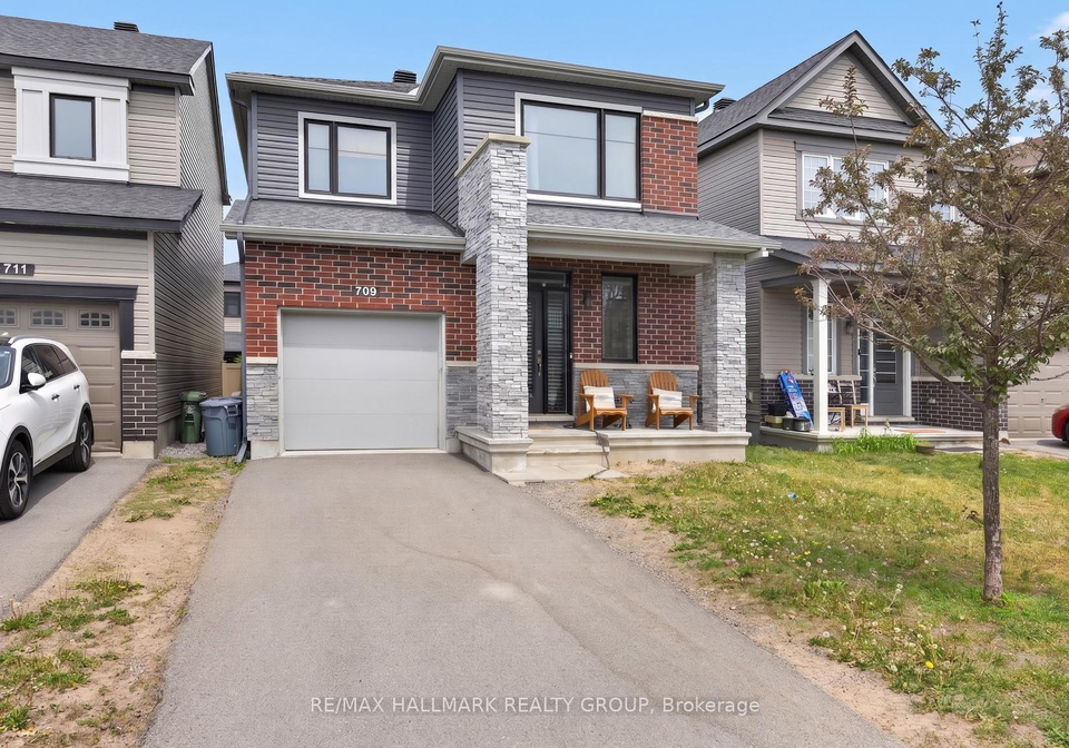 709-samantha-eastop-avenue-ottawa-ontario-x13414754