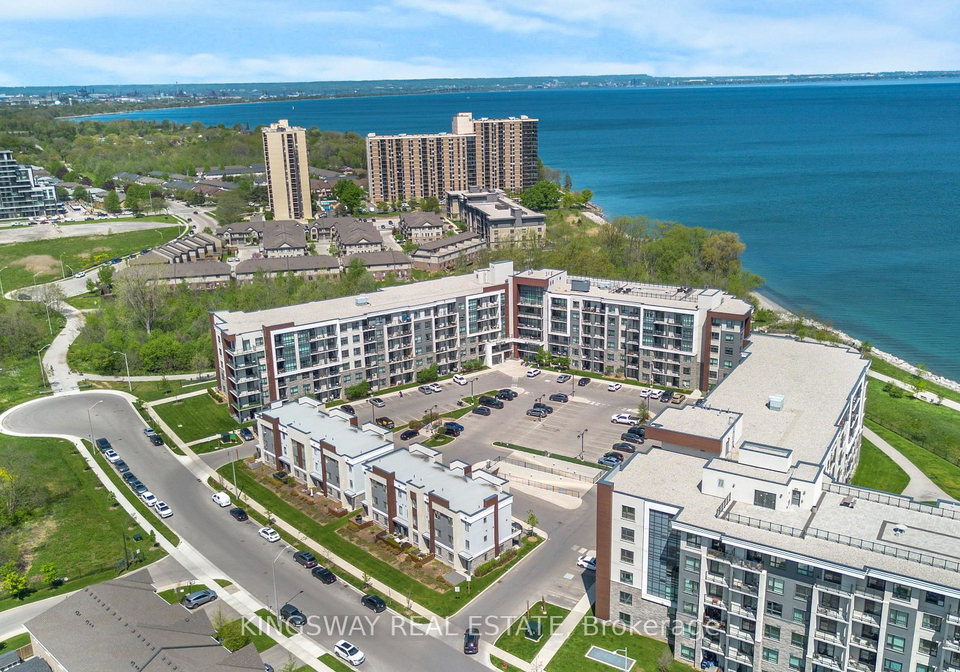 125-shoreview-place-hamilton-ontario-x13414756