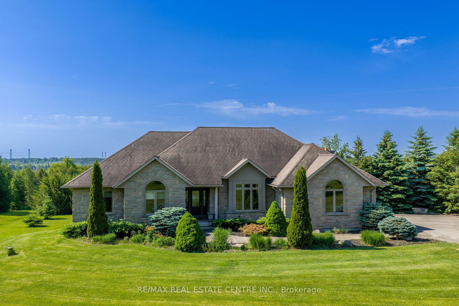 9129-sideroad-17-erin-ontario-x13414772