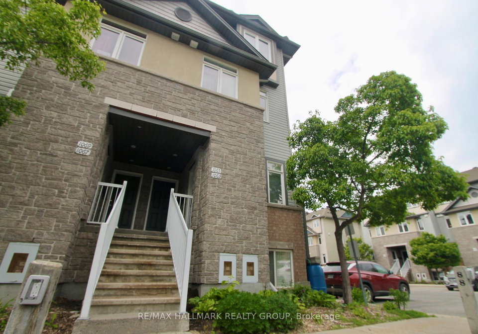 1063-redtail-private-ottawa-ontario-x13414968