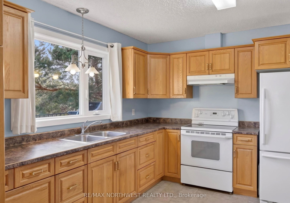 2352-coker-road-kenora-ontario-x13415146