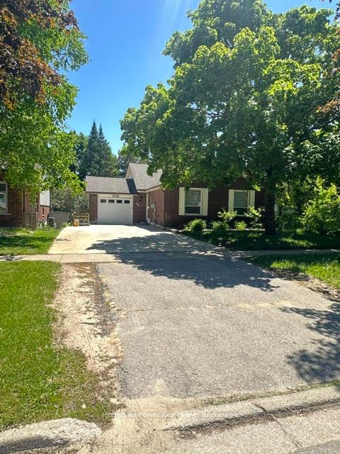 165-bechtel-street-w-kitchener-ontario-x13415284
