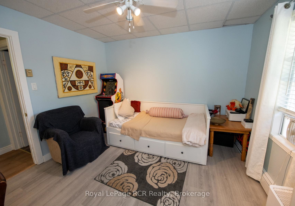 430-queen-street-west-w-wellington-north-ontario-x13415436