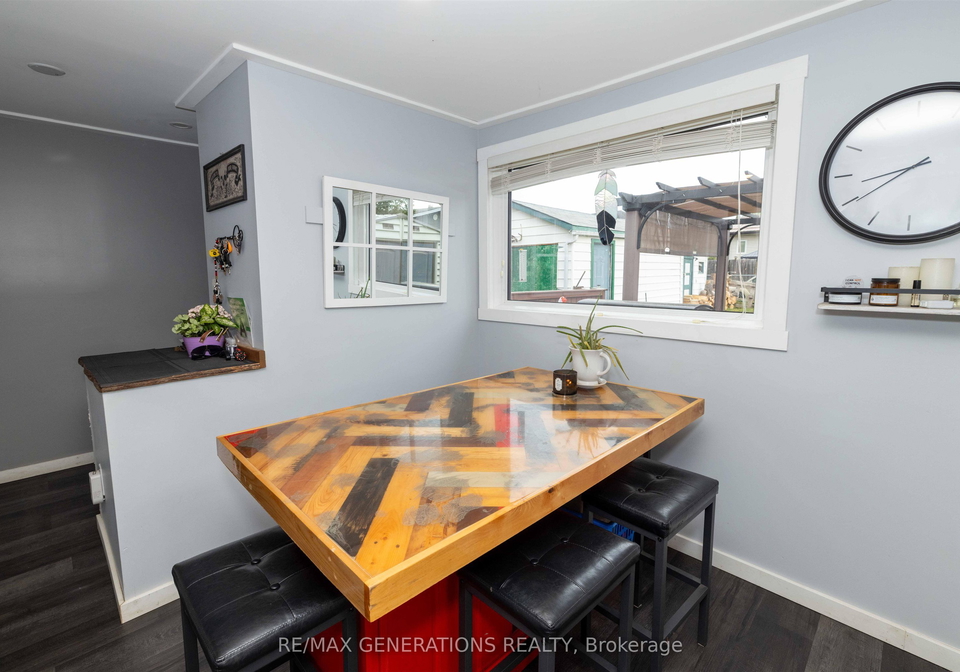 10-velva-avenue-thunder-bay-ontario-x13415462