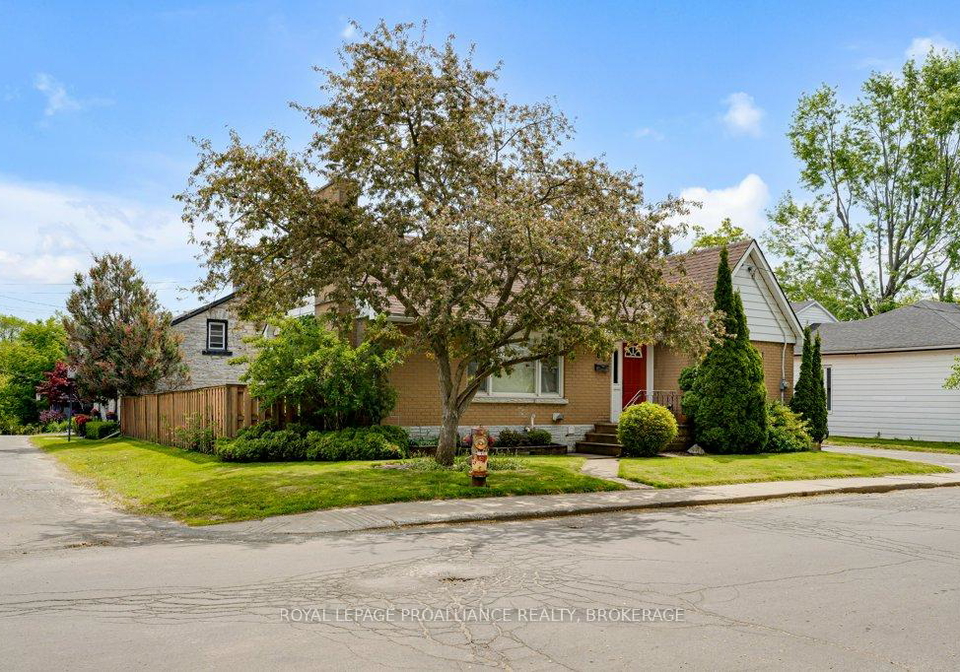 67-mowat-avenue-kingston-ontario-x13415522
