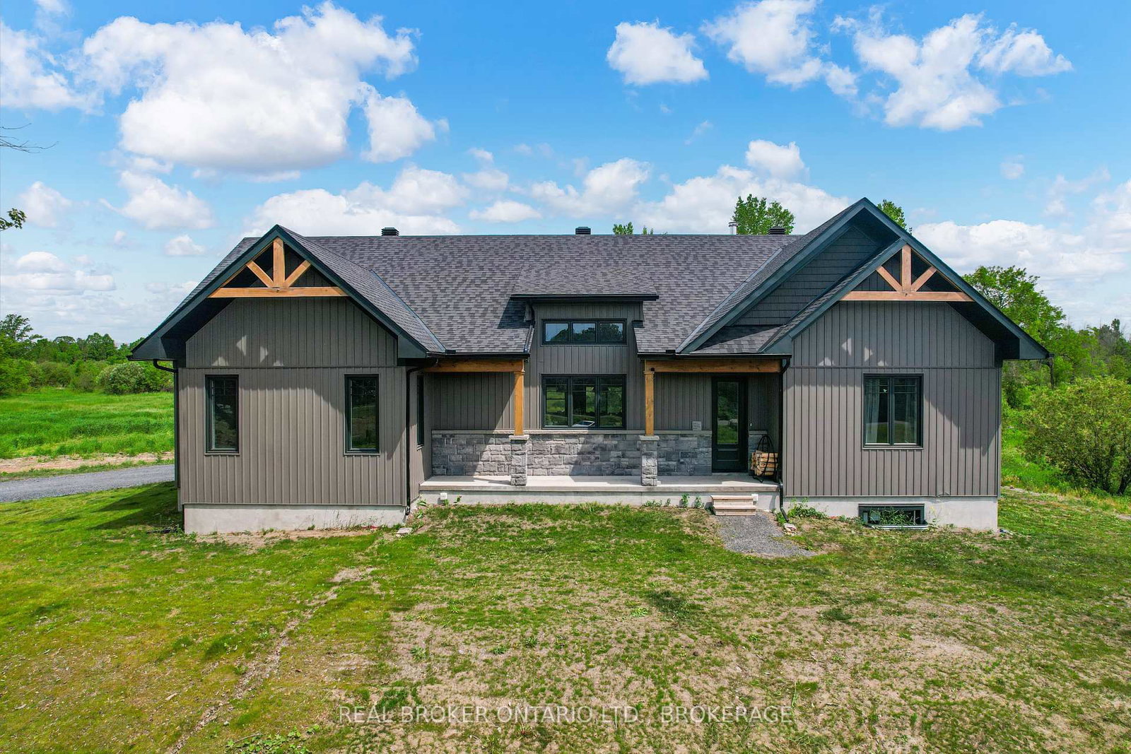 16119-eamer-road-south-stormont-ontario-x13415548