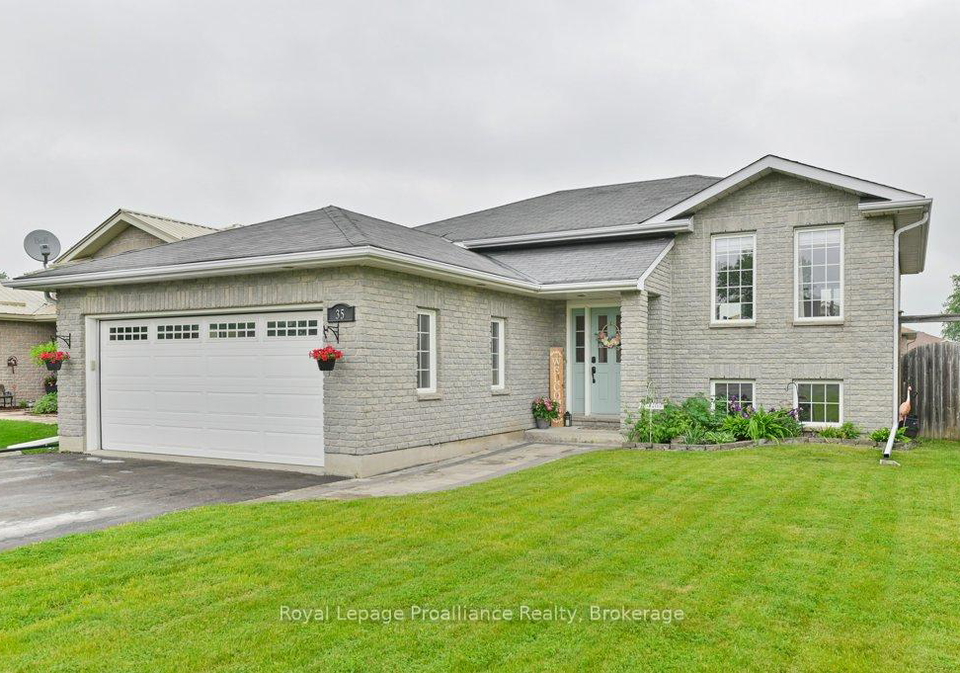 35-ridgeview-lane-quinte-west-ontario-x13415586