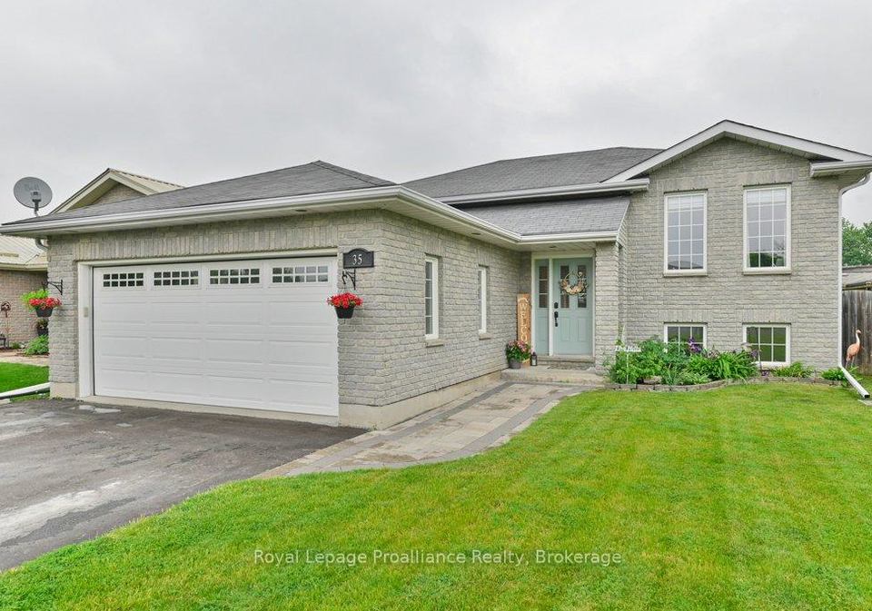 35-ridgeview-lane-quinte-west-ontario-x13415586